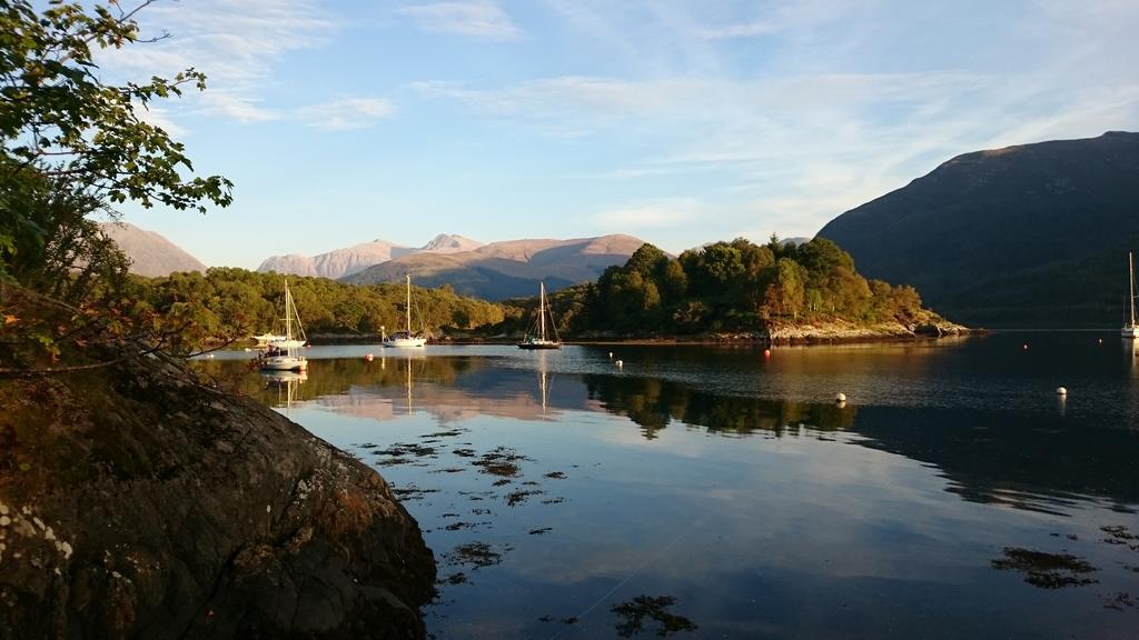 The Cottage At Sealladh Na Beinne Glencoe Room photo